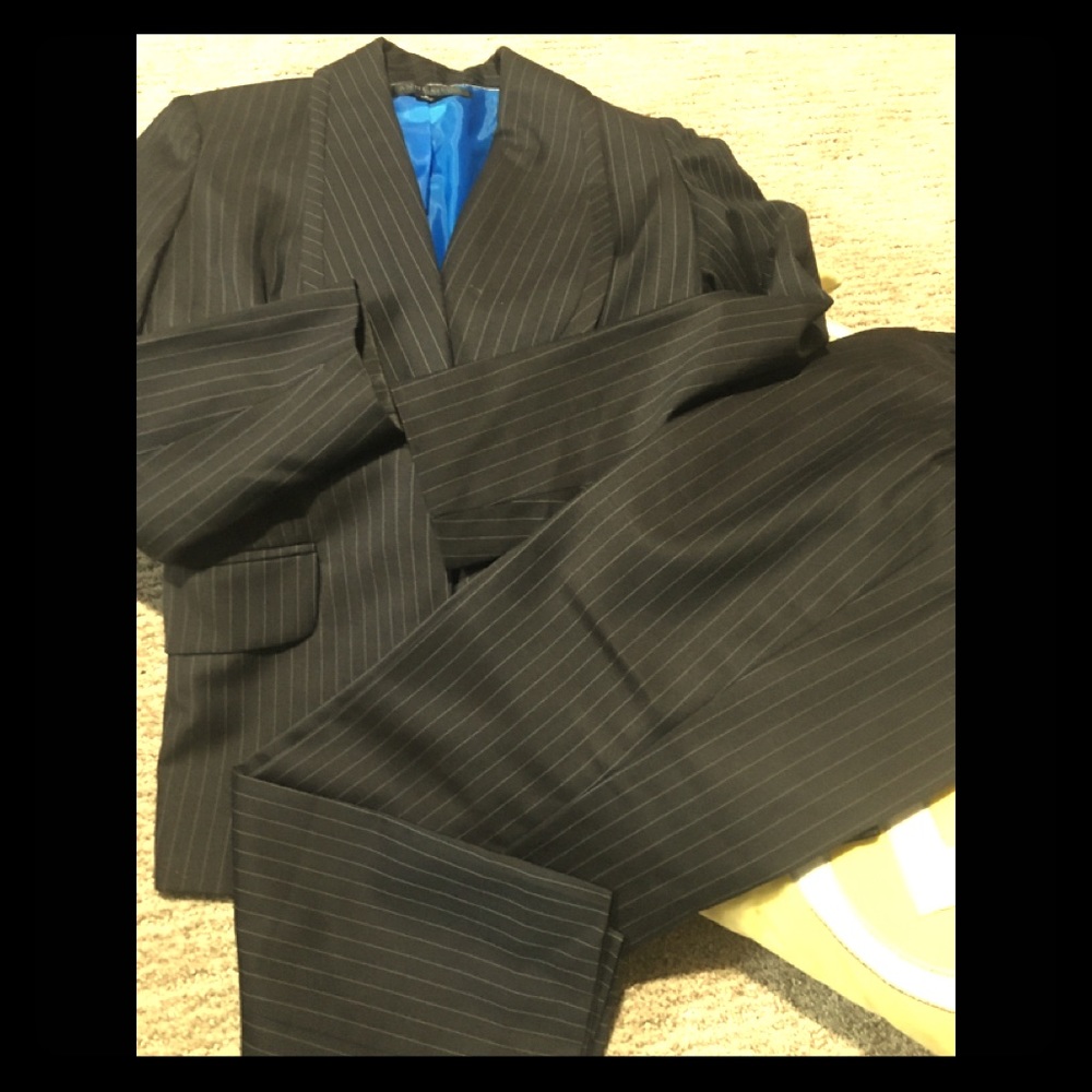 Ann Klein Brown and Blue Striped pantsuit